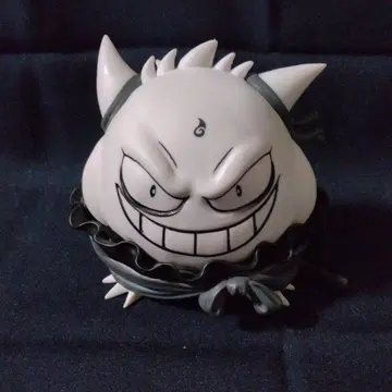 팬텀 스컬 디자인 피규어