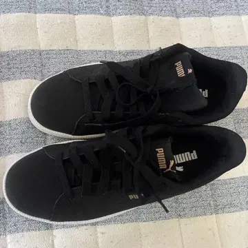 PUMA 블랙 스니커즈
