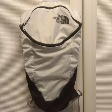 THE NORTH FACE 메쉬 백팩 화이트/블랙