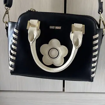 MARY QUANT 백