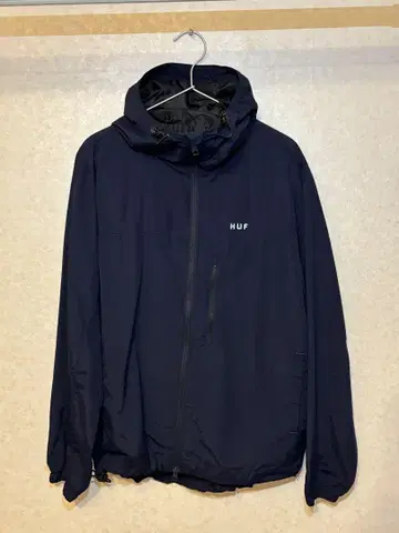 HUF 후드 부착 나일론 자켓 네이비