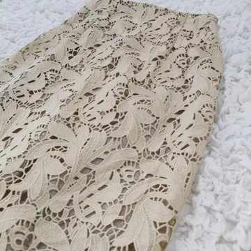 SNIDEL 스나이델 레이스 라메 타이트 스커트