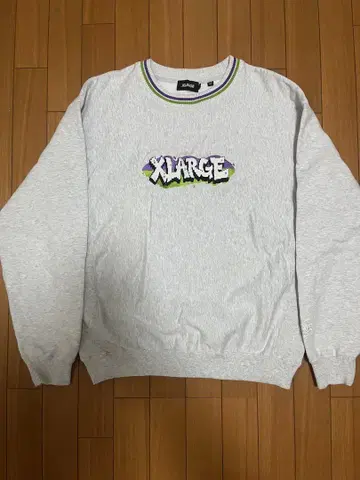 XLARGE 그레이 로고 자수 트레이닝복