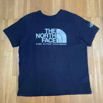 THE NORTH FACE 블랙 T셔츠
