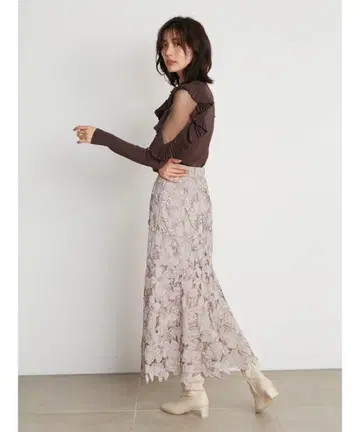 snidel 커팅 레이스 스커트
