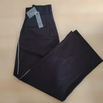 [ 새상품 미사용 JEANASIS ] 다이버 라인 턱 팬츠 M 사이즈