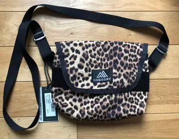[ 미사용 새상품 ] GREGORY 그레고리 티니 메신저 레오파드
