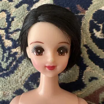 블랙 헤어 숏 제니