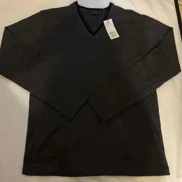 미사용 ARTISAN 다크 그레이 V넥 니트 M 사이즈 캐시미어