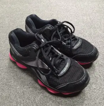 리복 RUNTONE 24.5cm