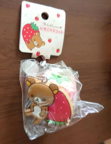 리락쿠마 딸기 마스코트 스트랩