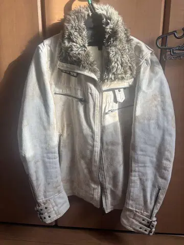SCHLUSSELjacket