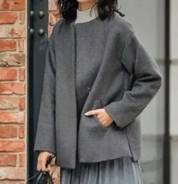 anyfam 캐시미어 블렌드 노카라 사이드 슬릿 숏코트