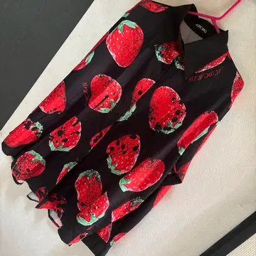 새상품 ACDC RAG 딸기 패턴 긴팔 셔츠 딸기 패턴 서브컬쳐 지뢰계