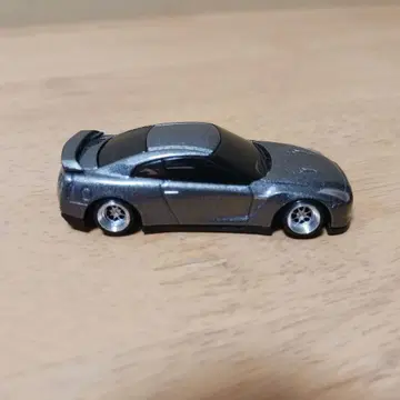 메탈릭 R35 GTR 미니카