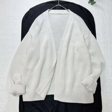 갤러리 바이 파인 울 가디건 숄카라 버튼리스 겉옷