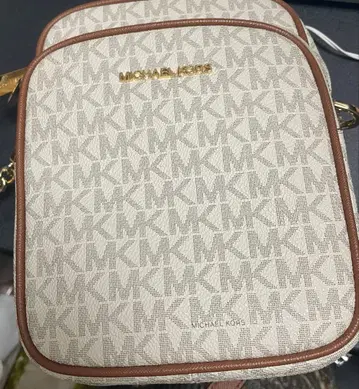 MICHAEL KORS MK 로고 숄더백