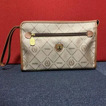Ferragamo 클러치백 베이지 캔버스