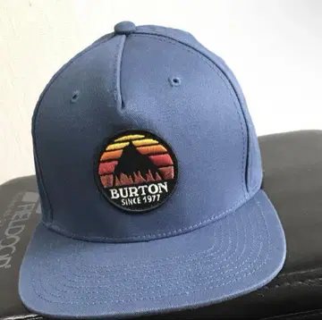 BURTON 파랑 캡