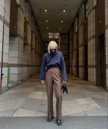클라네 SLIM STRAIGHT PRESS PANTS