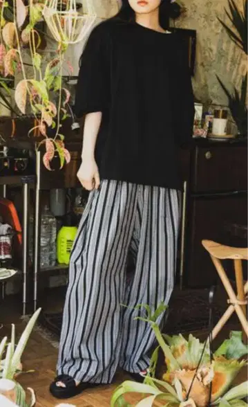 스트라이프 와이드 팬츠 캐주얼