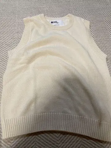 MHL. 아이보리 니트 베스트 슬리브리스