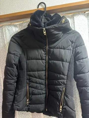 블랙 다운 자켓