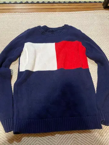 Tommy HILFIGER 스웨터