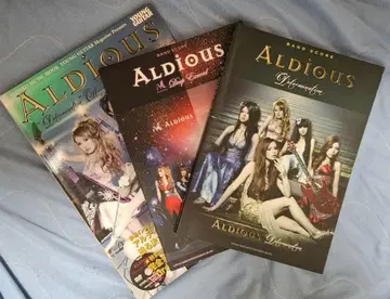 Aldious 밴드 스코어와 공식 북 세트