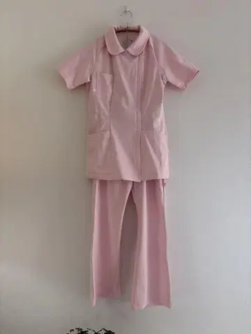 르꼬끄 핑크색 흰 옷 상하의 세트 S사이즈