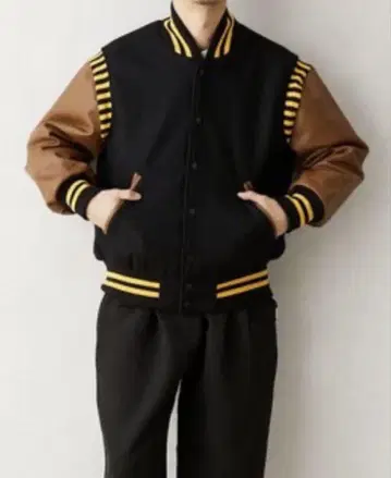 스쿠컴 소매 가죽 바시티 자켓 블랙과 브라운