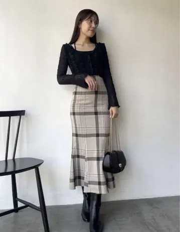 [ SNIDEL ] 하이웨스트 머메이드 스커트