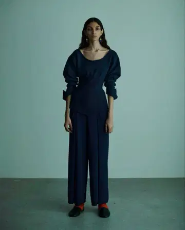 TAN SPONDISH MOHAIR 코르셋 탑 니트 스웨터