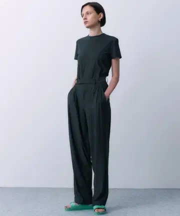 스터닝 루어 스윔 저지 2턱 팬츠 네이비