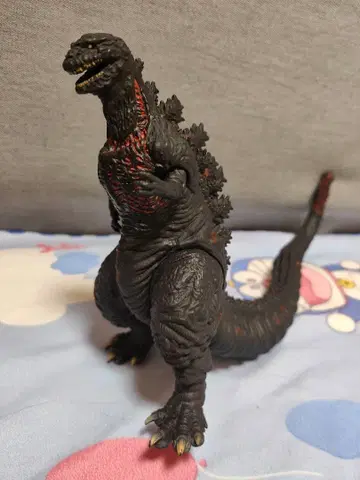 고질라 피규어 약 30cm 블랙 레드