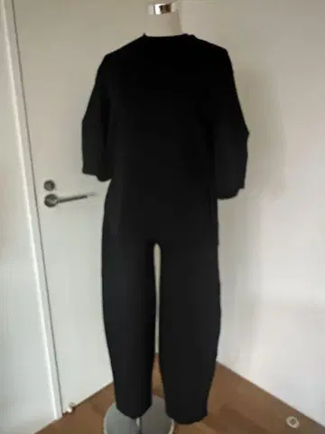 미사용 새상품 ZARA 블랙 셋업 상하의 세트