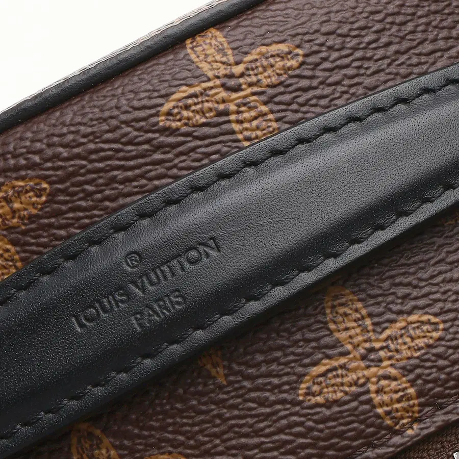路易威登Monogram Wheel Box手袋
