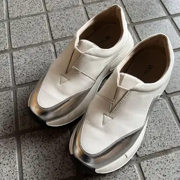 세븐페어리 Wis 24cm 신전설의 스니커즈