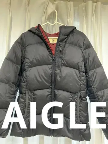 후드 부착 네이비 다운 자켓