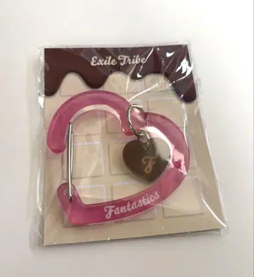 FANTASTICS 트라스테 하트 카라비너