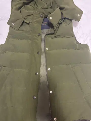 Good Park 올리브 그린 다운 베스트