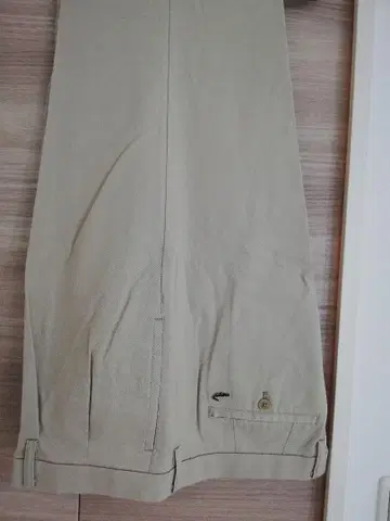 Crocodile 슬랙스 베이지 사이즈 105