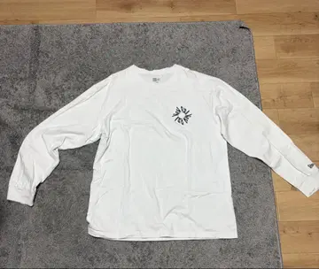 NEW ERA 화이트 셔츠 롱 T