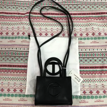 실물은 촬영하는 TELFAR 블랙 숄더백