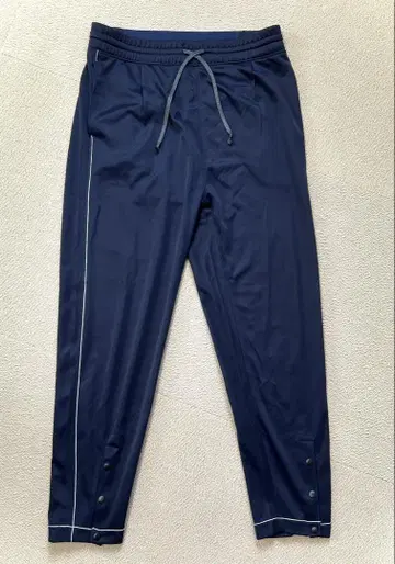 새상품급 예스터데이즈 투모로우 GYMNASIUM PANTS 이지 팬츠 M