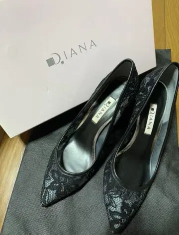 DIANA 다이애나 펌프스 레이스