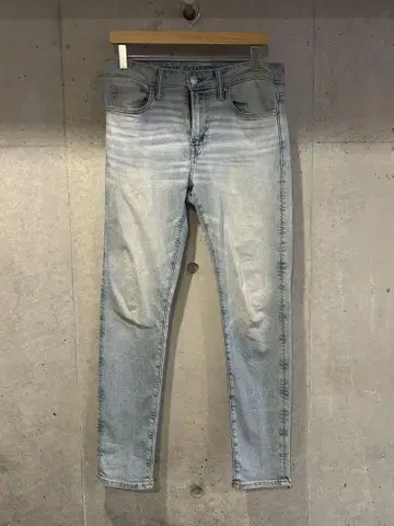 American Eagle AIRFLEX + 라이트 블루 데님