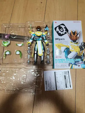S.H.Figuarts 가면라이더 라이브 배트 게놈