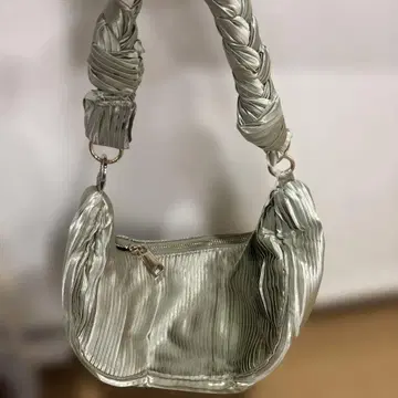 ZARA 민트 그린 플리츠 숄더백