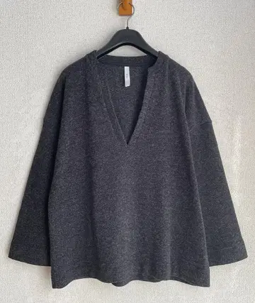 케렌 KELEN Skipper Tunic V넥 니트 풀오버